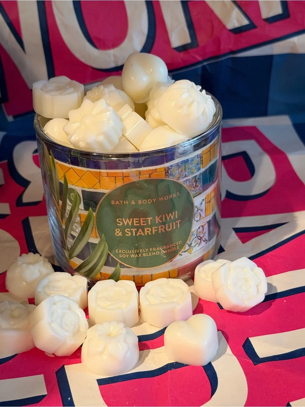Bath & Body Works Sweet Kiwi & Starfruit Soy Wax Melts - Picture 3 of 3